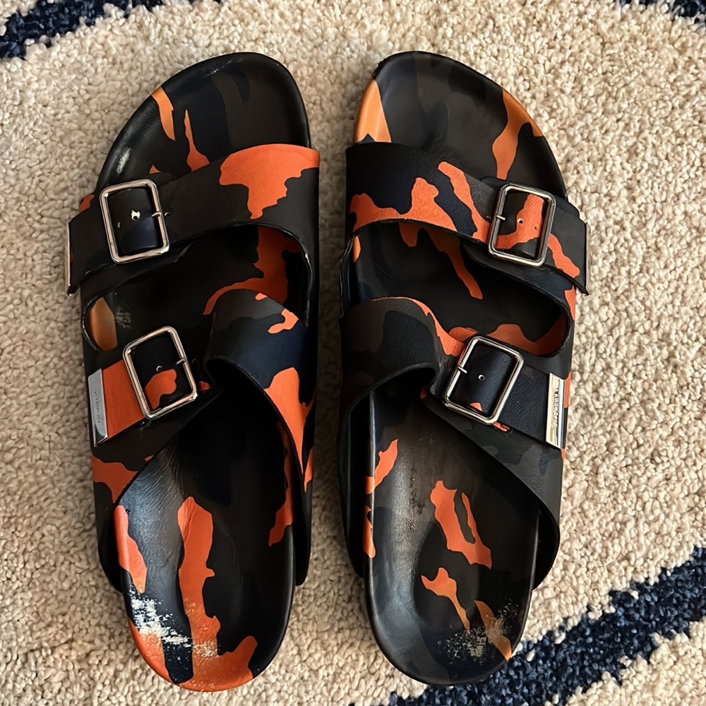 Givenchy men sandals.